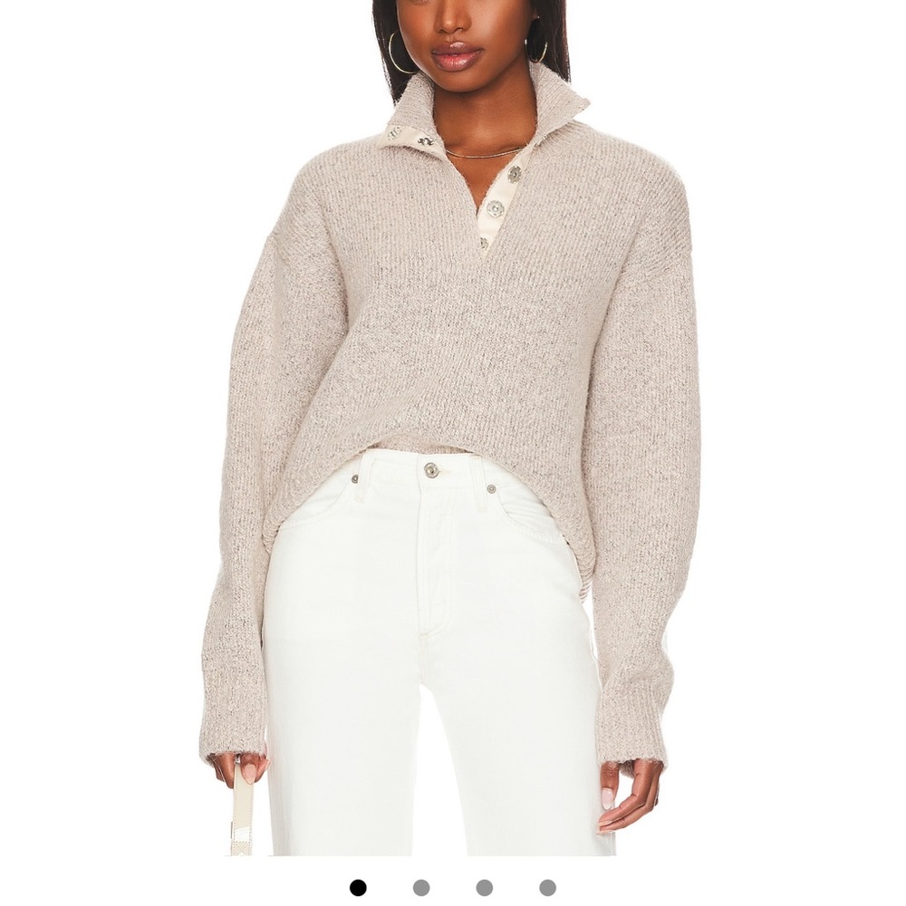525 Boxy Snap Front Henley in Oat